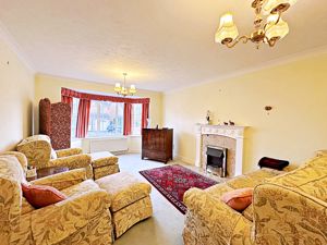 Lounge- click for photo gallery